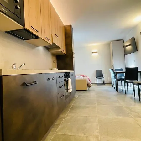 Apartmán Zwei-zimmer-wohnung 5 P-l- Linda By Interhome