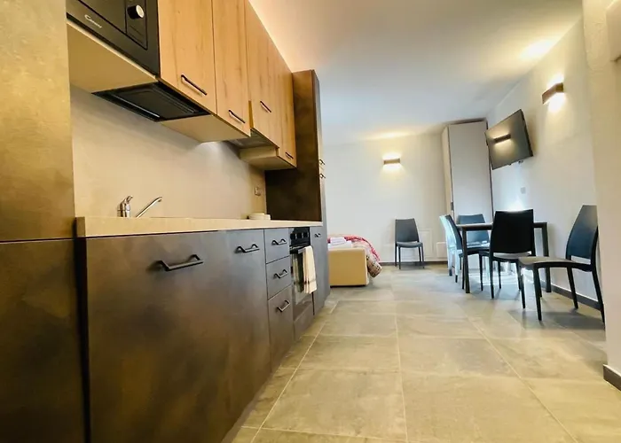 Apartmán Zwei-zimmer-wohnung 5 P-l- Linda By Interhome